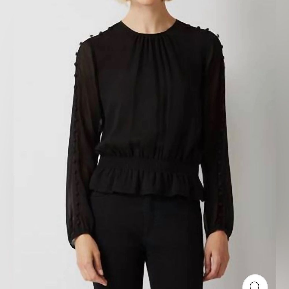 NWT Ecru Berry Button Sleeve Top in Black size XS.